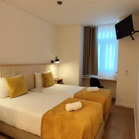 Bacalhoeiros 125 Hotell 2*