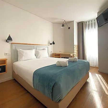 Hotel Bacalhoeiros 125 2*