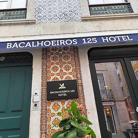 Bacalhoeiros 125 Hotel 2*