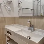 Готель Bacalhoeiros 125 2*