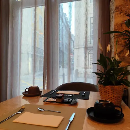 Bacalhoeiros 125 Hotel